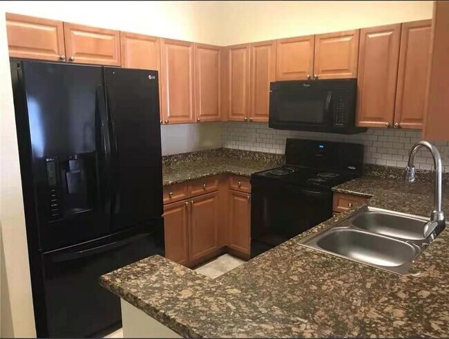 Cocina - 2528 Lancien Ct