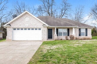 Building Photo - 4011 Nuthatch Rd