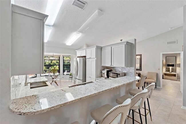 Building Photo - 6512 NW 54th Ct