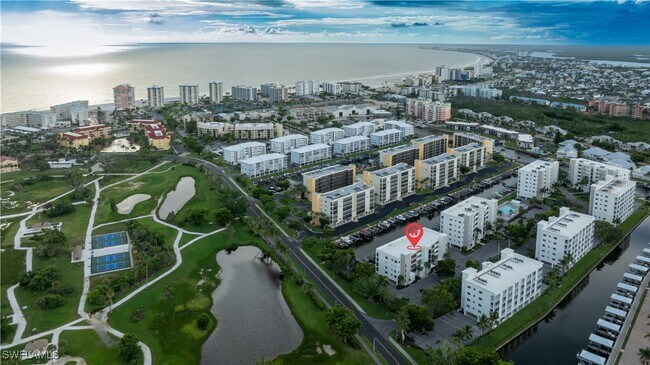 Foto del edificio - 4371 Bay Beach Ln
