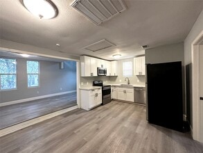 Building Photo - 4318 1st St