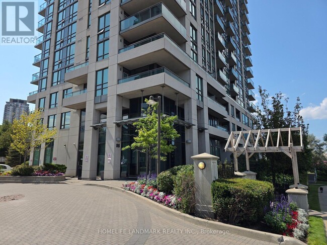 Building Photo - 88 Grangeway Ave