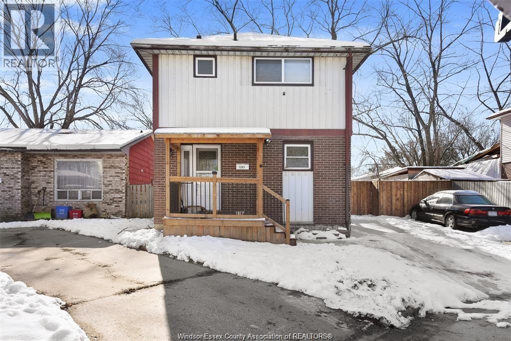 Primary Photo - 1203 Cottage Pl