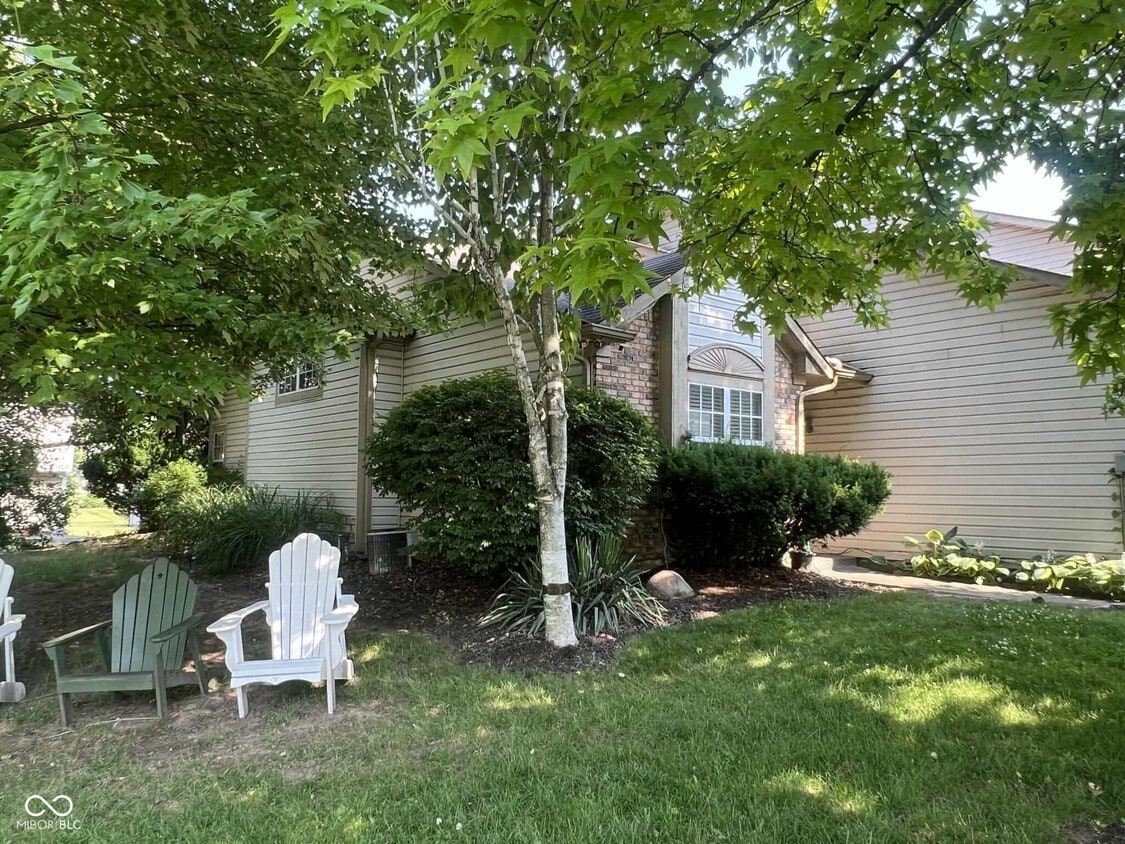 Building Photo - 4151 Luxembourg Cir E