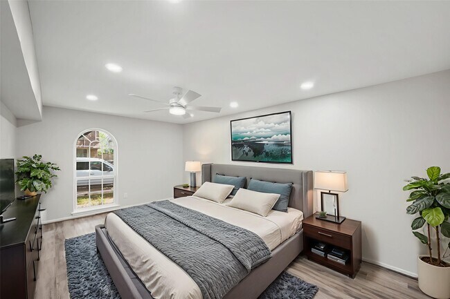 Foto del edificio - 357 N Post Oak Ln