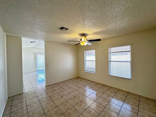 Foto del edificio - SPRING VALLEY COTTAGES