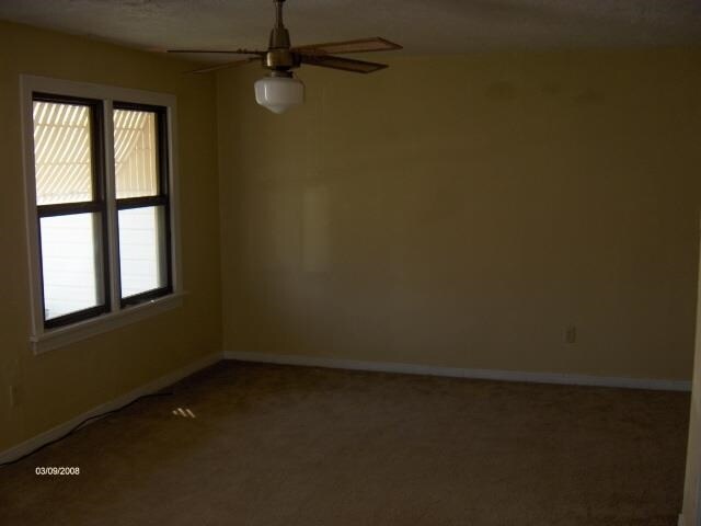 Foto del edificio - 2211 NW Crosby Ave