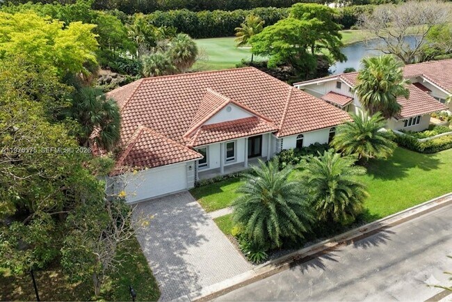 Foto del edificio - 4934 NW 94th Doral Pl