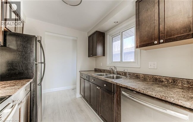 Building Photo - 511 Strasburg Rd