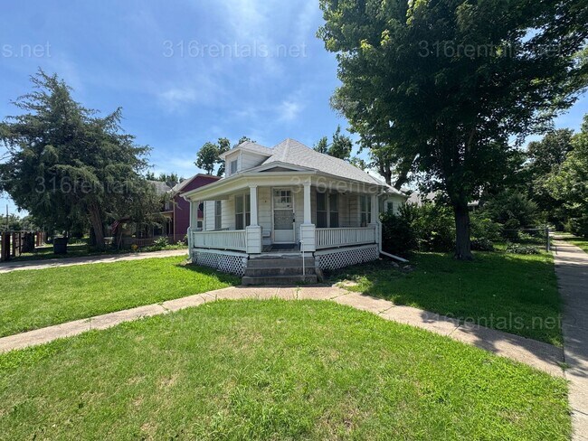 Foto del edificio - $899 - 2 bed 1 bath - Single Family Home