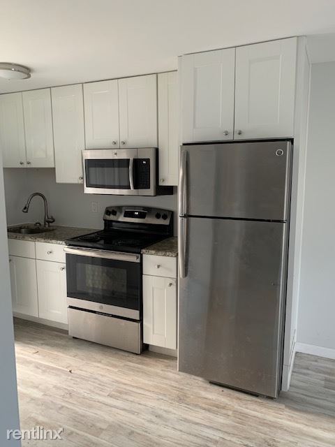 2 br, 1 bath - 131 Cosey Beach Ave Apt A4 - 2 br, 1 bath  - 131 Cosey Beach Ave Apt A4