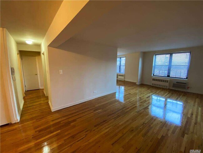 Building Photo - 66-25 103rd St