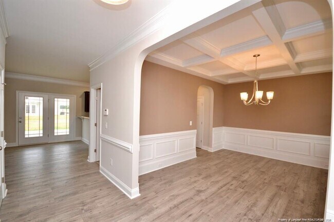 Foto del edificio - 5219 Riva Ridge Ln