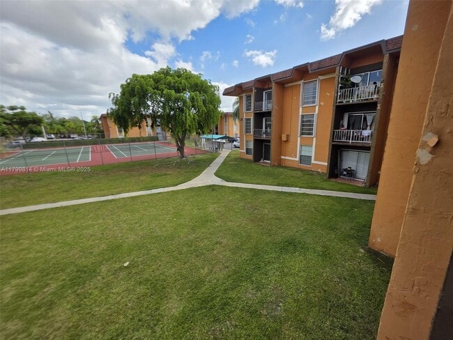 Building Photo - 9437 SW 76th St