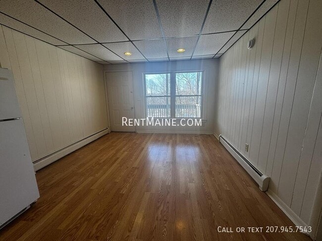 Building Photo - 27 Eastern Ave