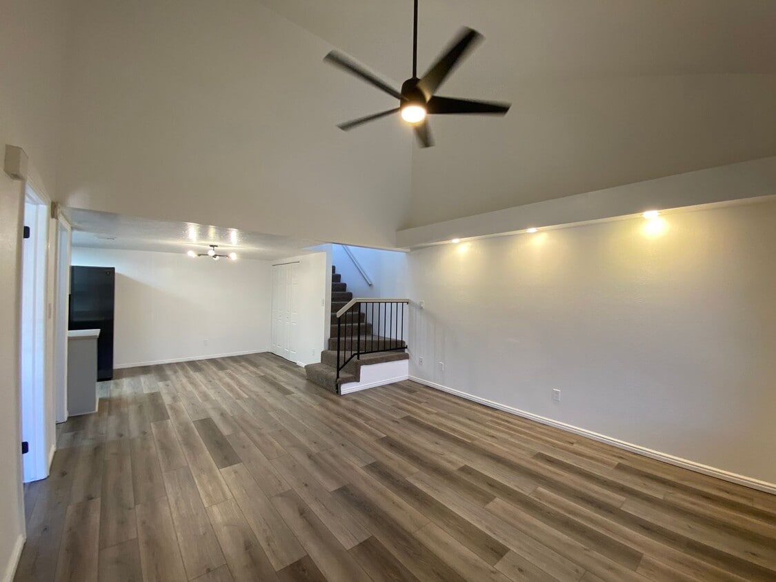 Primary Photo - REMODELED 2 BEDROOM UNIT DOWNTOWN ST. GEORGE!