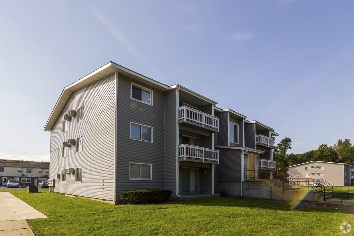 Building Photo - Heritage Apartments