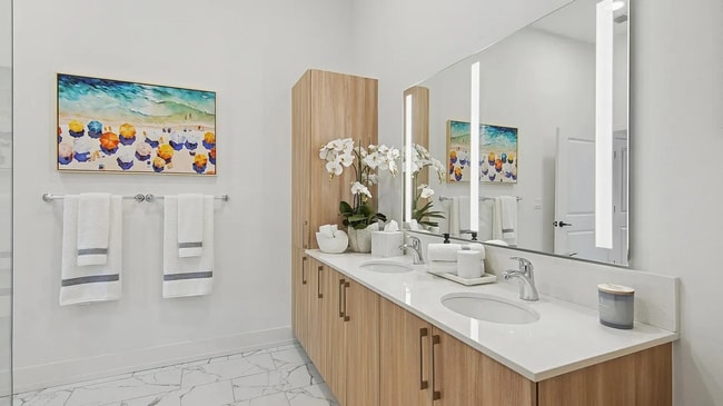 Building Photo - 127th Ave