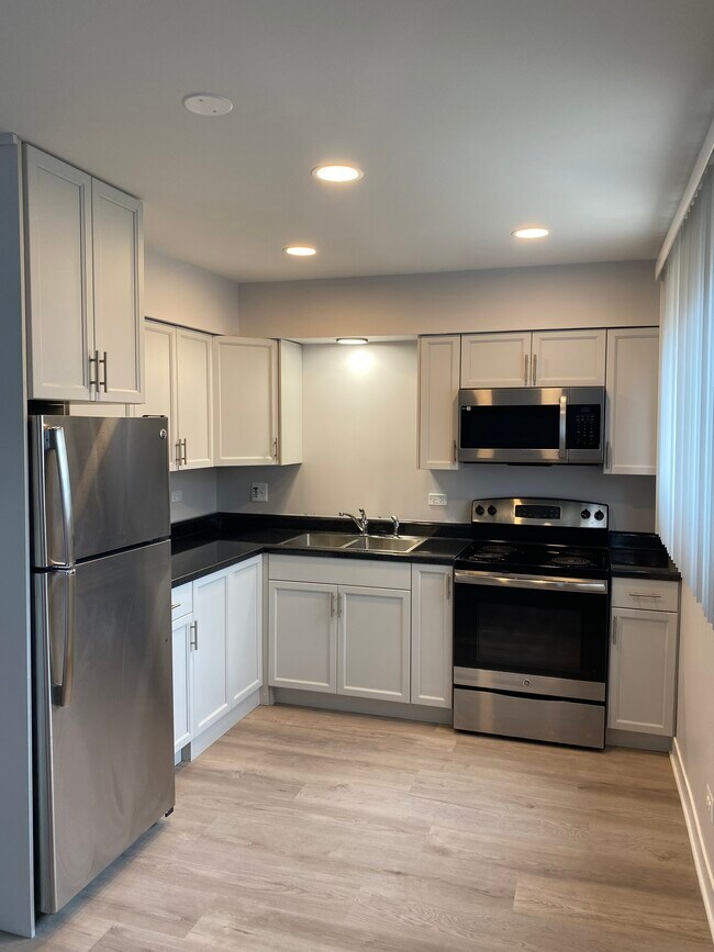 Foto del edificio - 5105 N East River Rd