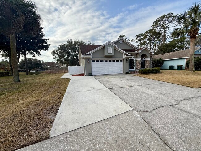 Foto del edificio - 2126 Hovington Cir W
