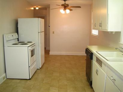 Building Photo - 5820 Spring Ct
