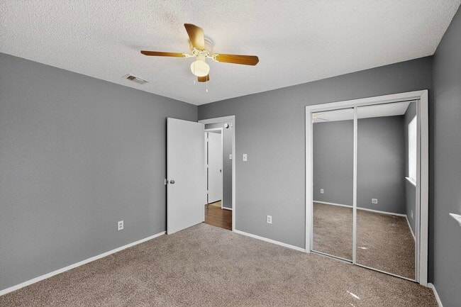 Masterbedroom - 4028 Scarsdale Ln