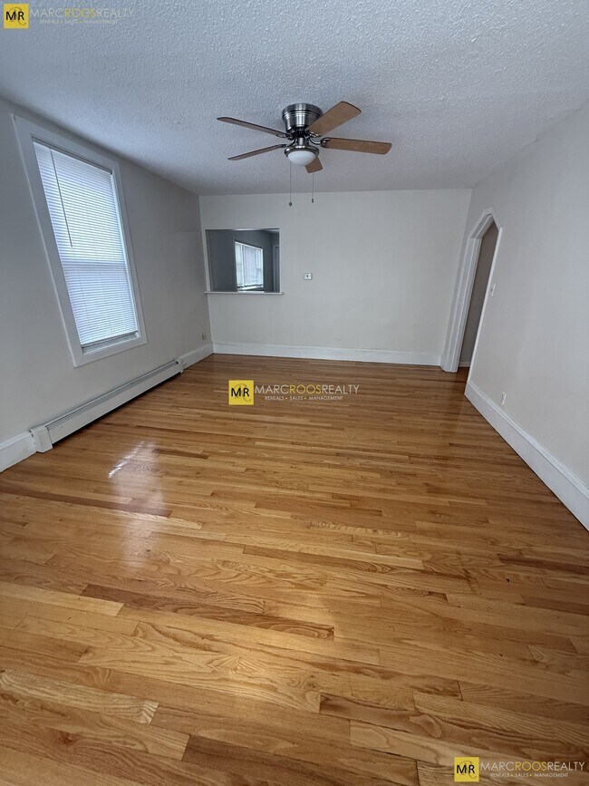 Building Photo - 290 Prospect St