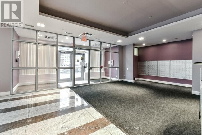 Photo du bâtiment - 1328 Birchmount Rd