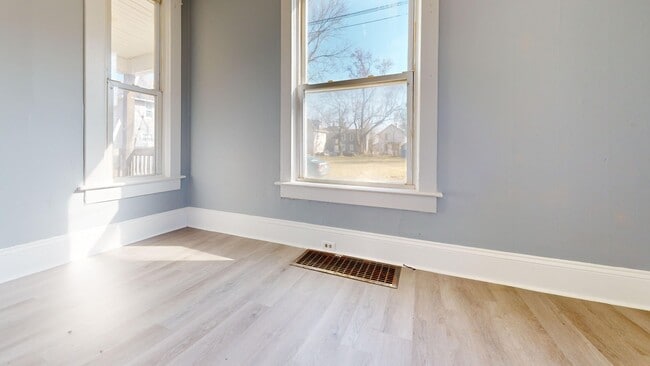 Building Photo - Coming soon--3 bedroom in Mansfield, small...