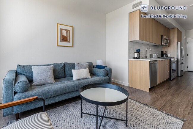 Foto del edificio - 815 Old County Rd