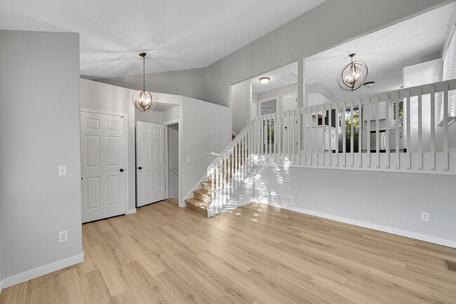 Foto del edificio - $2,495.00, 3 Bed, 2 bath located in Brighton.