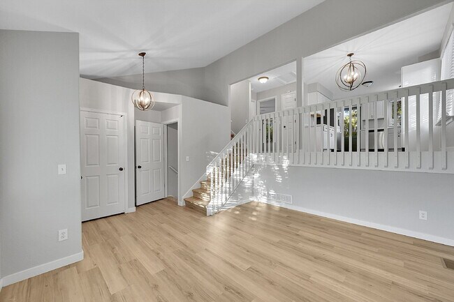 Building Photo - $2,495.00, 3 Bed, 2 bath located in Brighton.