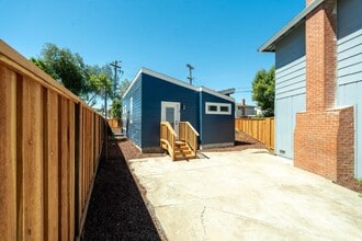 Building Photo - 59 Crocker Ct