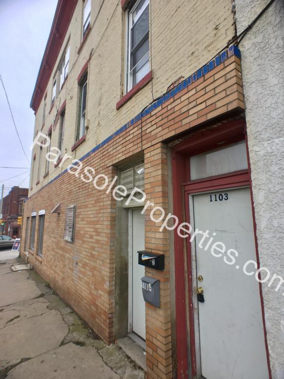 Building Photo - 102 S Main Ave