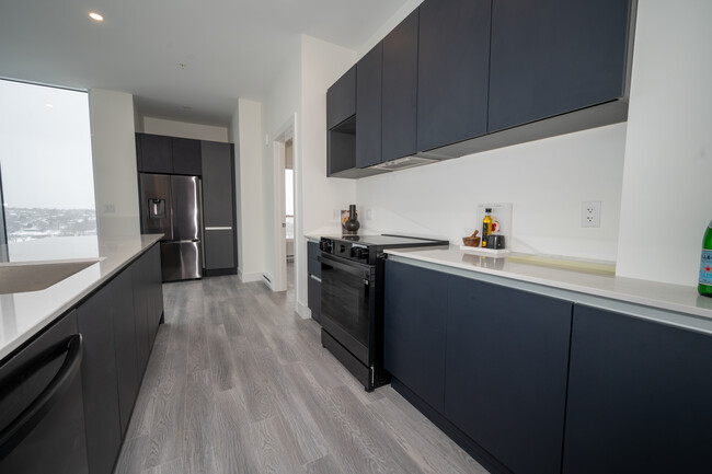 Photo du bâtiment - Beautiful New 2 Bed 2 Bath