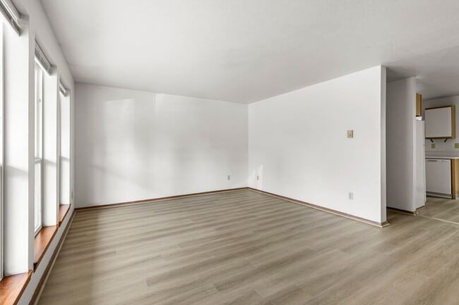 Building Photo - 17444 SE 82nd Dr