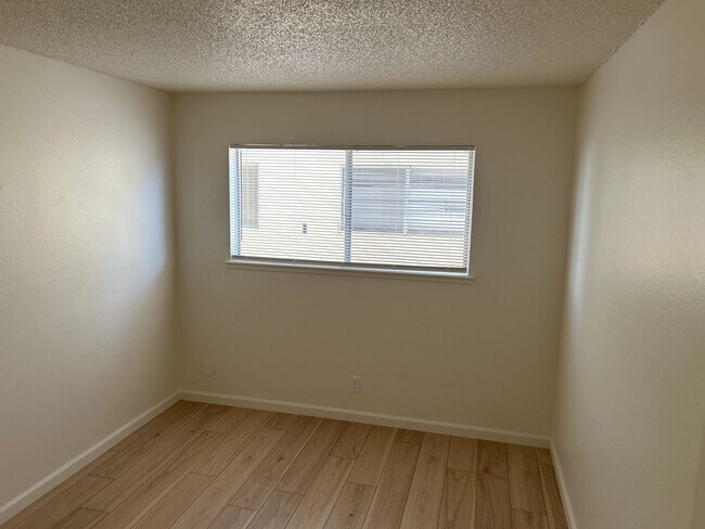 Foto del edificio - Maple 2