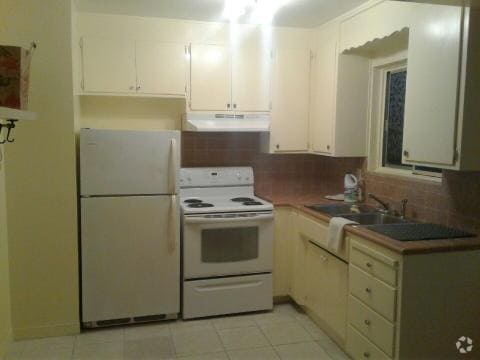 Building Photo - 134 Seaview Ave