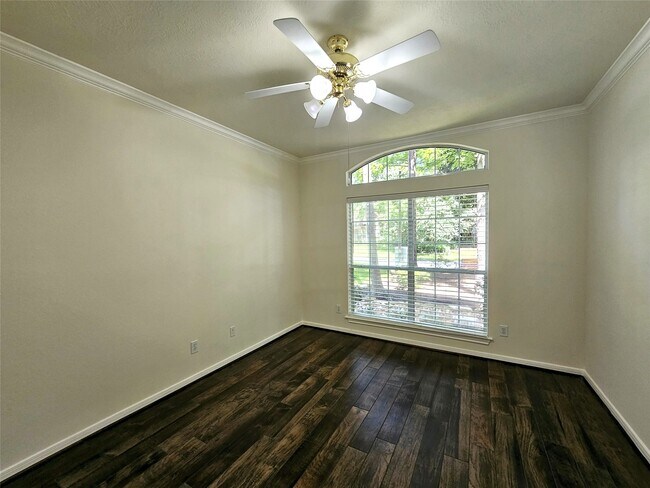 Building Photo - 98 W Knightsbridge Dr