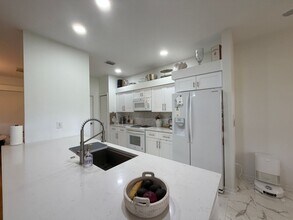 Building Photo - 2260 Heritage Greens Dr