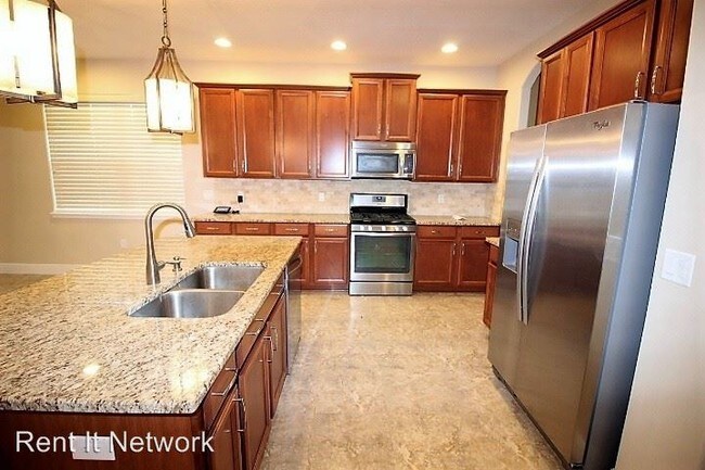 Building Photo - 20111 Outpost Point Dr