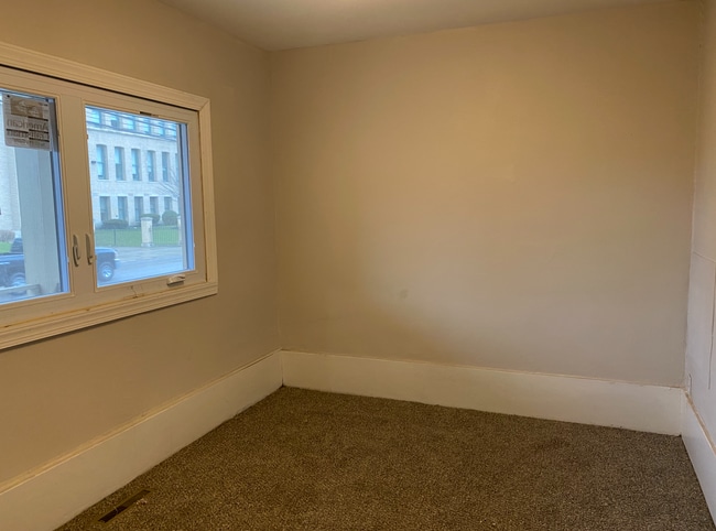 Building Photo - 133 Southside Pkwy