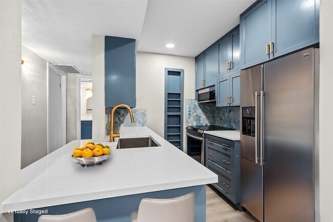 Foto del edificio - 4851 Cedar Springs Rd