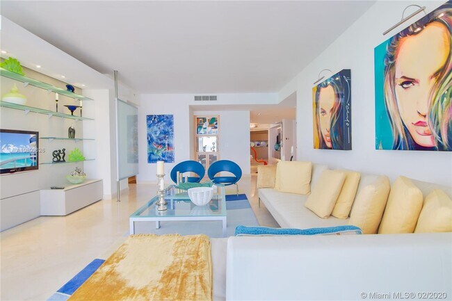 Building Photo - 4779 Collins Ave