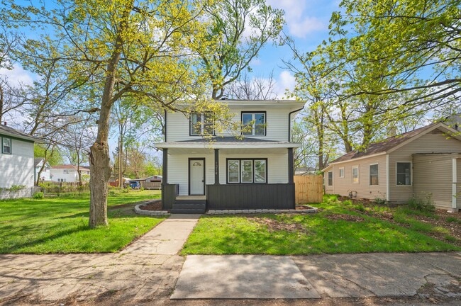 Building Photo - 1214 Cedar St