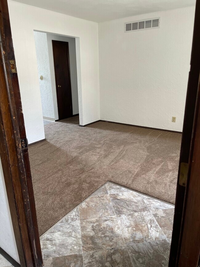 2205 Stoneybrook Rd, Pekin, IL 61554 House Rental in Pekin, IL