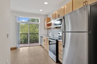Interior Photo - Trader's Way