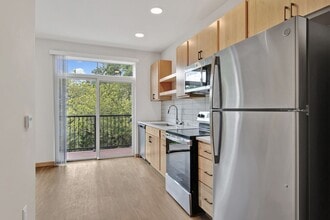 Interior Photo - Trader's Way