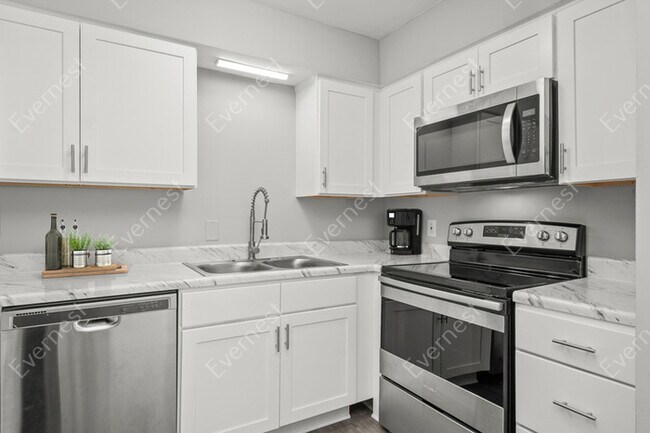 Foto del edificio - 126 Walton Ferry Rd
