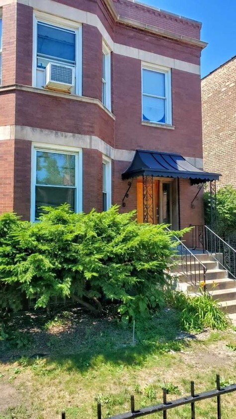 Foto principal - 7816 S Coles Ave